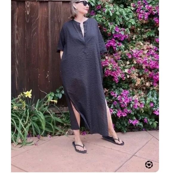 Everlane Black Midi Dress - Picture 2 of 11